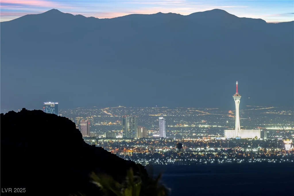 1 Vicolo Bella, Henderson, NV 89011
