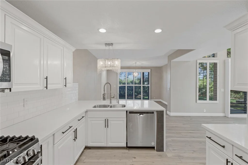8481 Heather Downs, Las Vegas, NV 89113