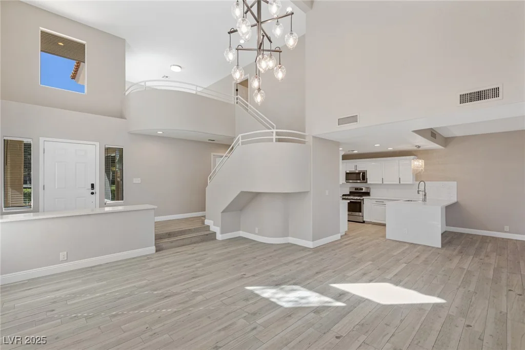 8481 Heather Downs, Las Vegas, NV 89113