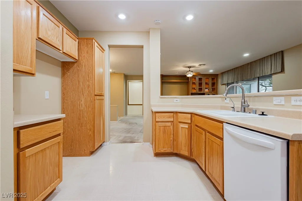 2856 Sapphire Desert, Henderson, NV 89052