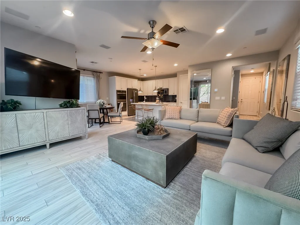 343 Cadence Vista, Henderson, NV 89011