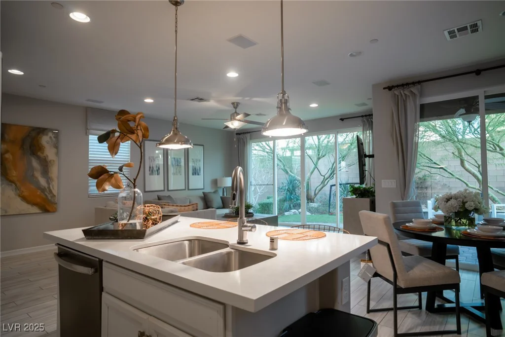 343 Cadence Vista, Henderson, NV 89011