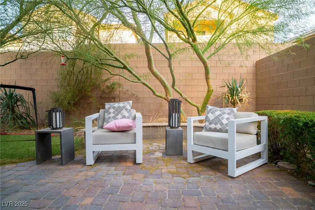 343 Cadence Vista, Henderson, NV 89011