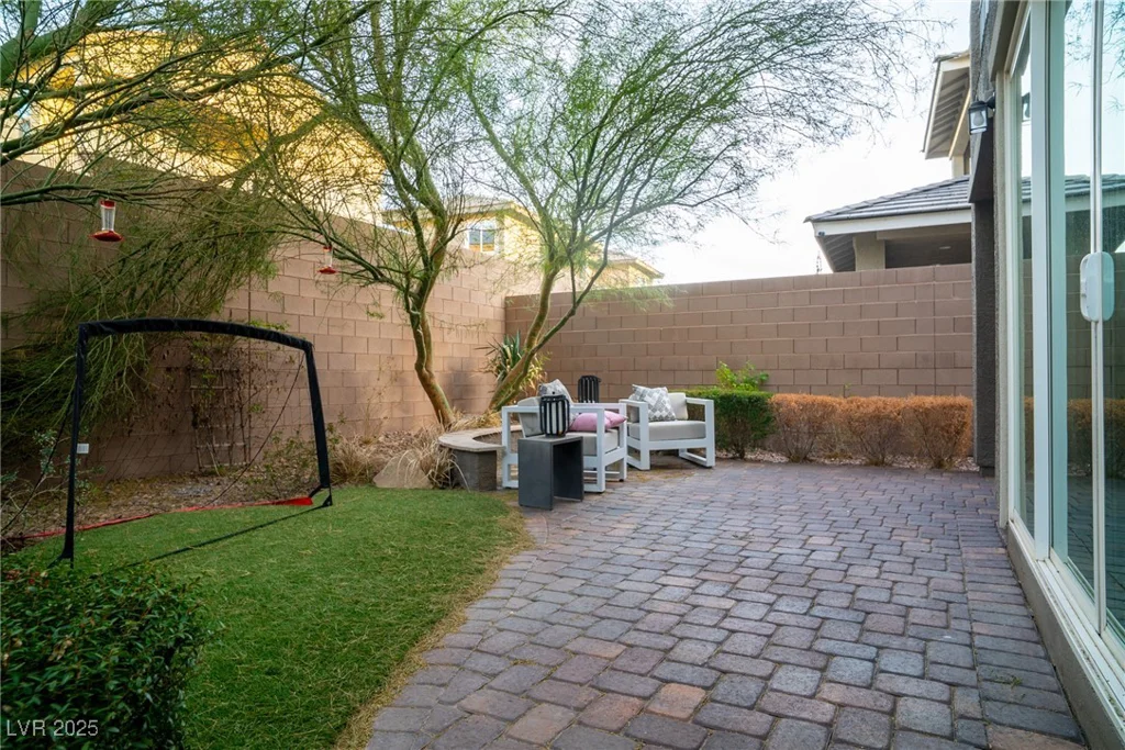 343 Cadence Vista, Henderson, NV 89011