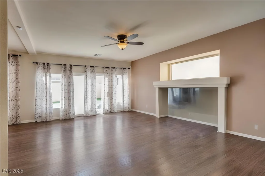 865 Eureka Falls, Henderson, NV 89052