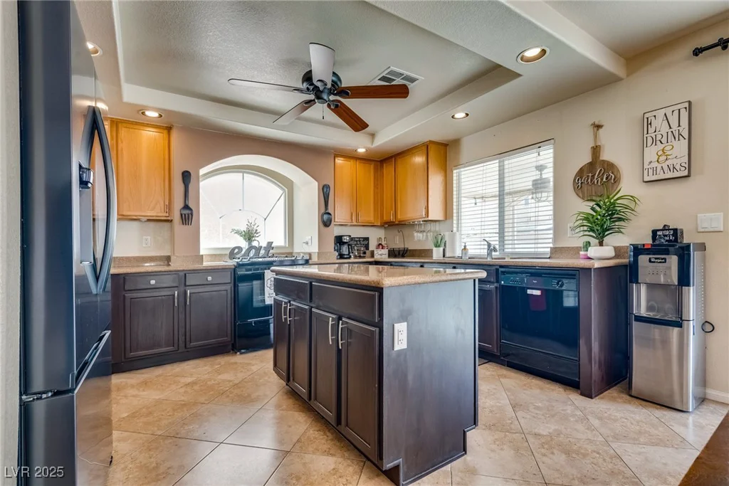 865 Eureka Falls, Henderson, NV 89052