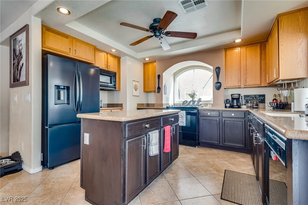 865 Eureka Falls, Henderson, NV 89052