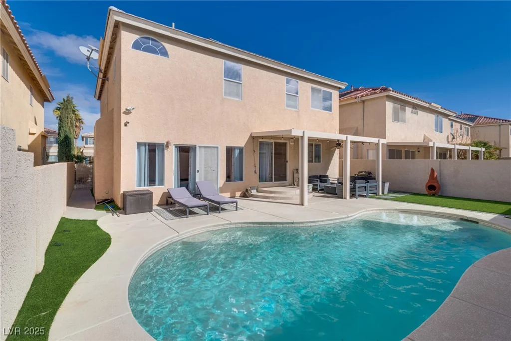 865 Eureka Falls, Henderson, NV 89052