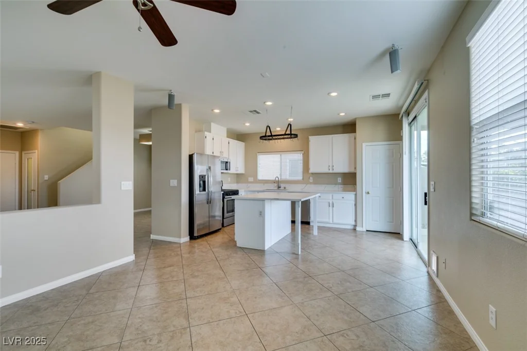 9529 Windsor Forest, Las Vegas, NV 89123