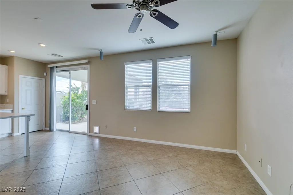 9529 Windsor Forest, Las Vegas, NV 89123