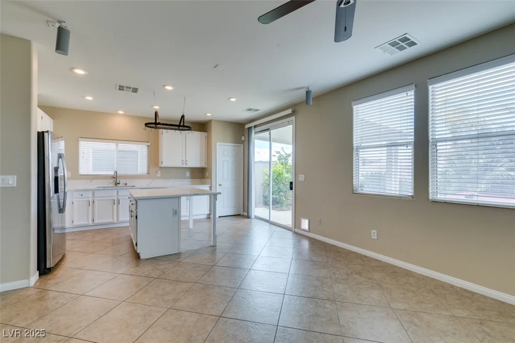 9529 Windsor Forest, Las Vegas, NV 89123