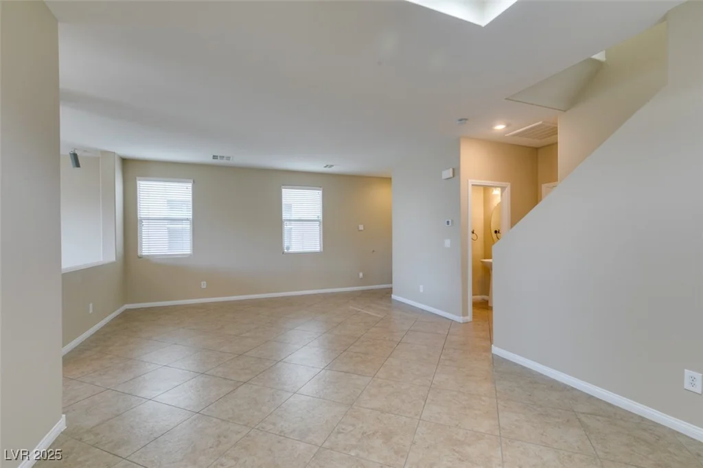 9529 Windsor Forest, Las Vegas, NV 89123