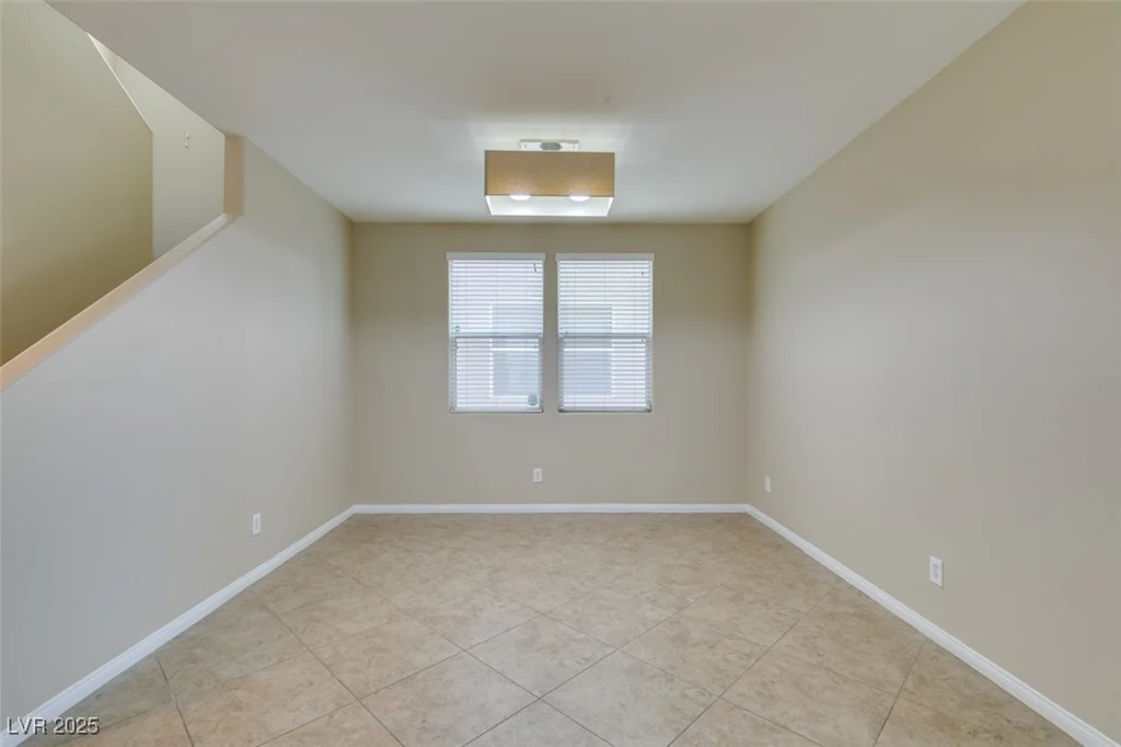 9529 Windsor Forest, Las Vegas, NV 89123