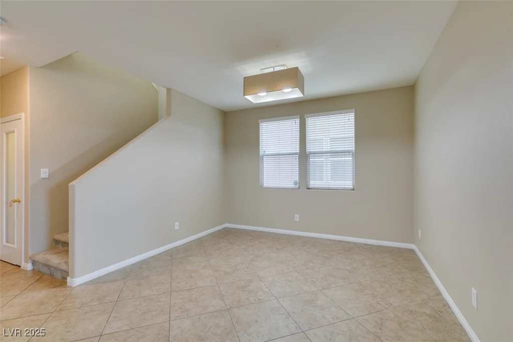 9529 Windsor Forest, Las Vegas, NV 89123