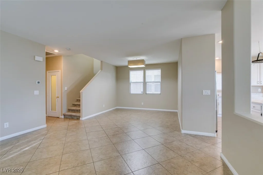 9529 Windsor Forest, Las Vegas, NV 89123