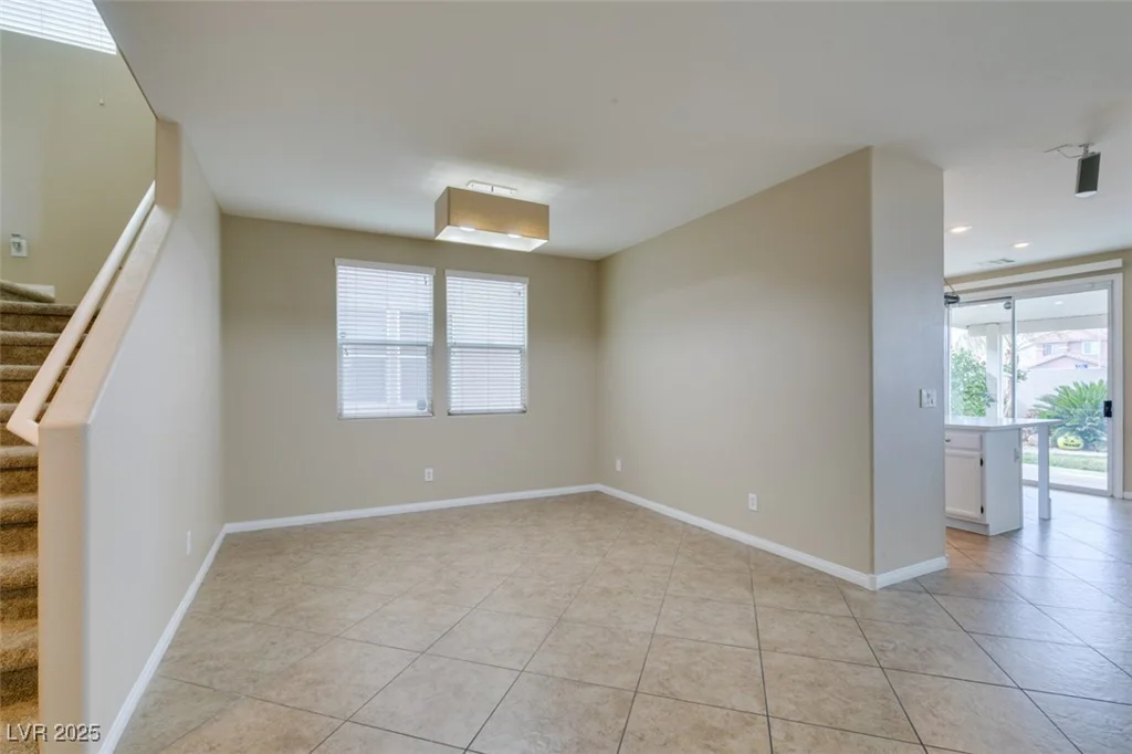 9529 Windsor Forest, Las Vegas, NV 89123