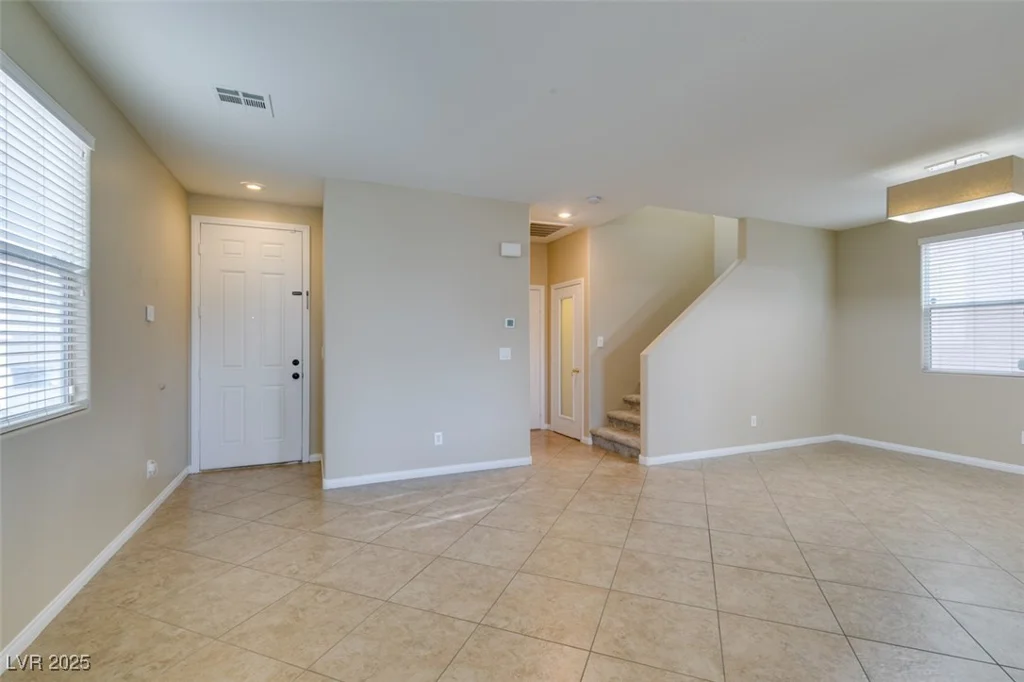 9529 Windsor Forest, Las Vegas, NV 89123