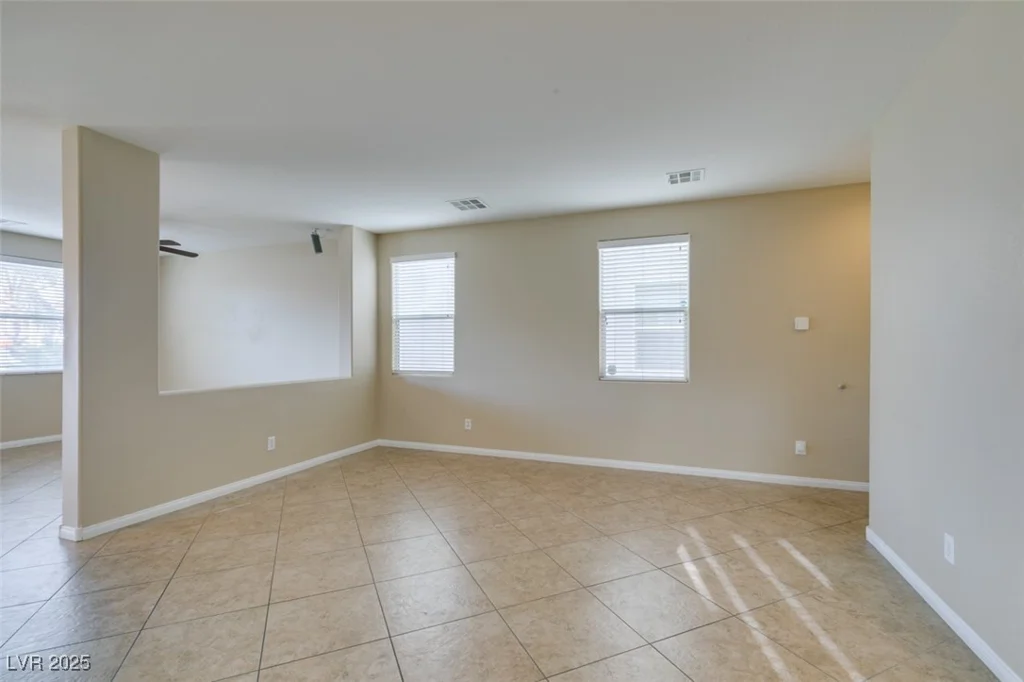 9529 Windsor Forest, Las Vegas, NV 89123