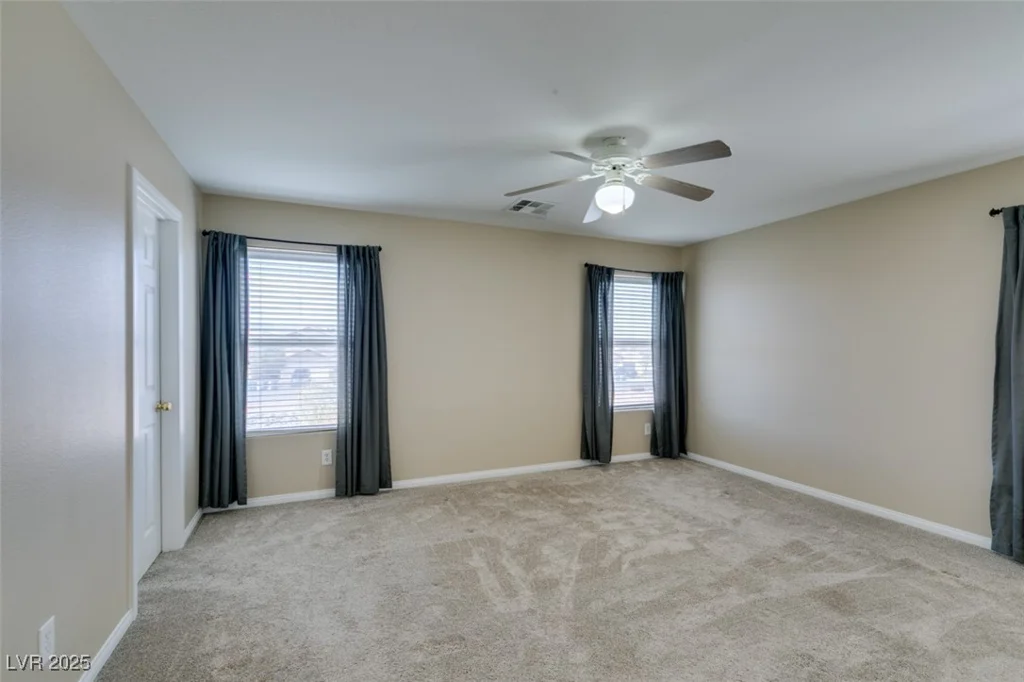 9529 Windsor Forest, Las Vegas, NV 89123