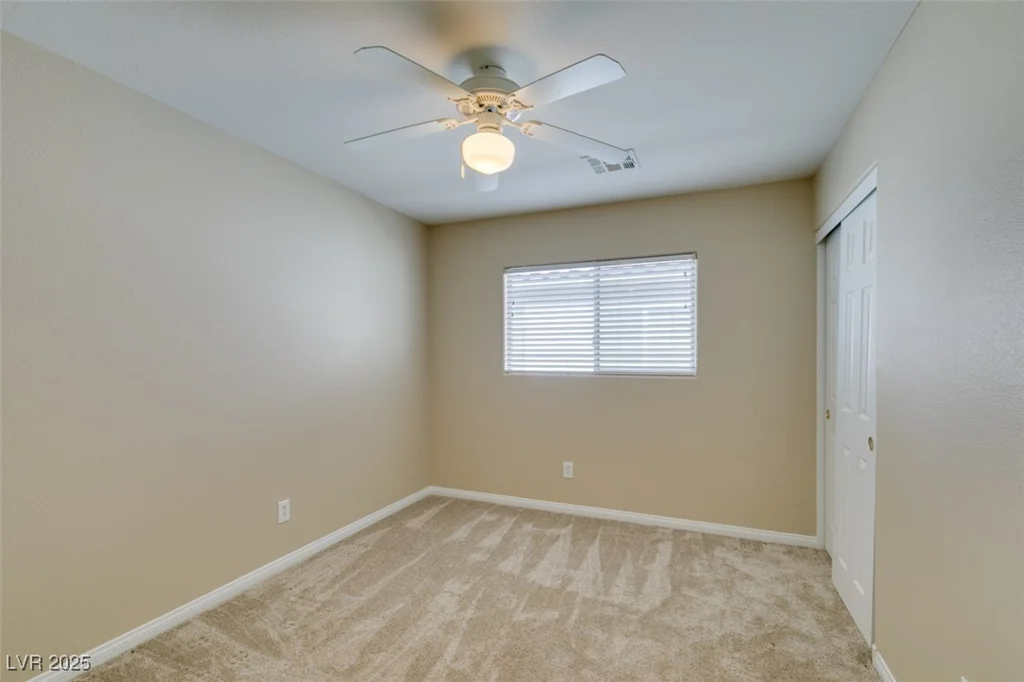 9529 Windsor Forest, Las Vegas, NV 89123