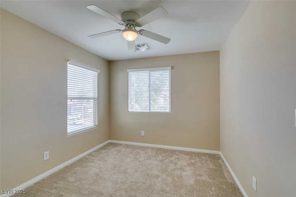 9529 Windsor Forest, Las Vegas, NV 89123