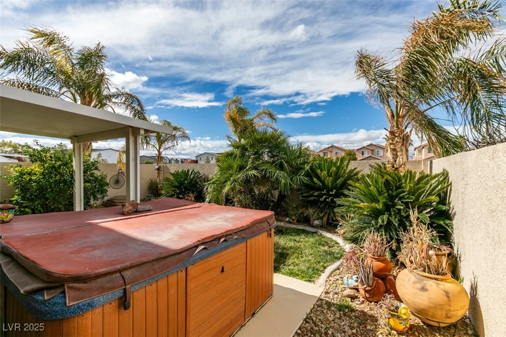 9529 Windsor Forest, Las Vegas, NV 89123