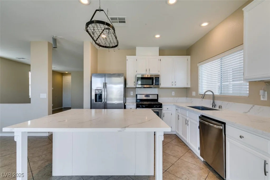 9529 Windsor Forest, Las Vegas, NV 89123