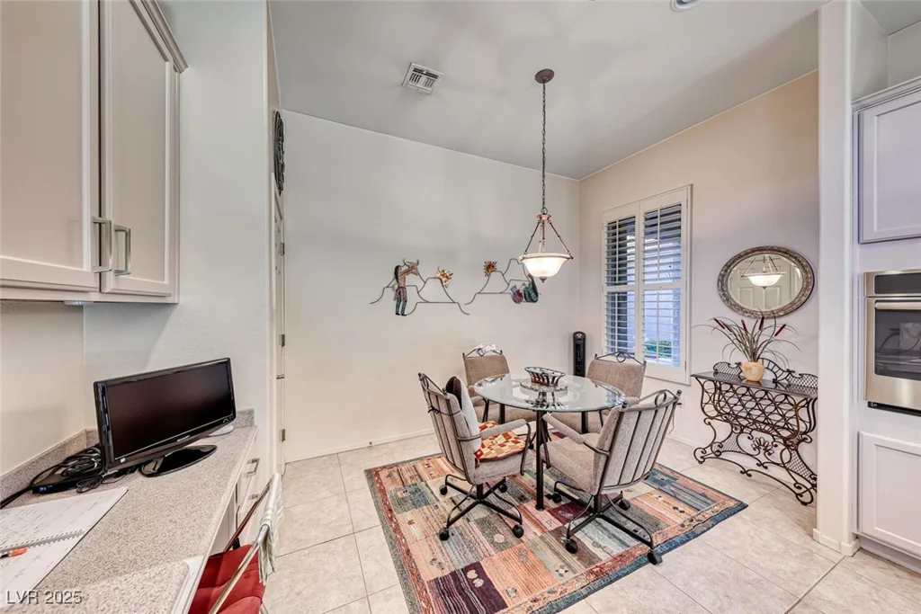2069 King Mesa, Henderson, NV 89012