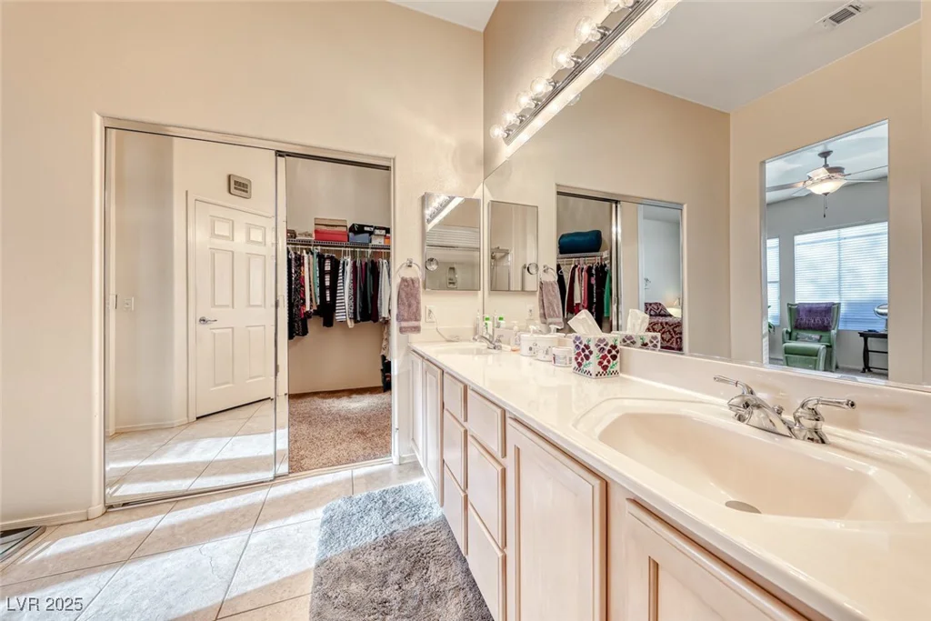 2069 King Mesa, Henderson, NV 89012