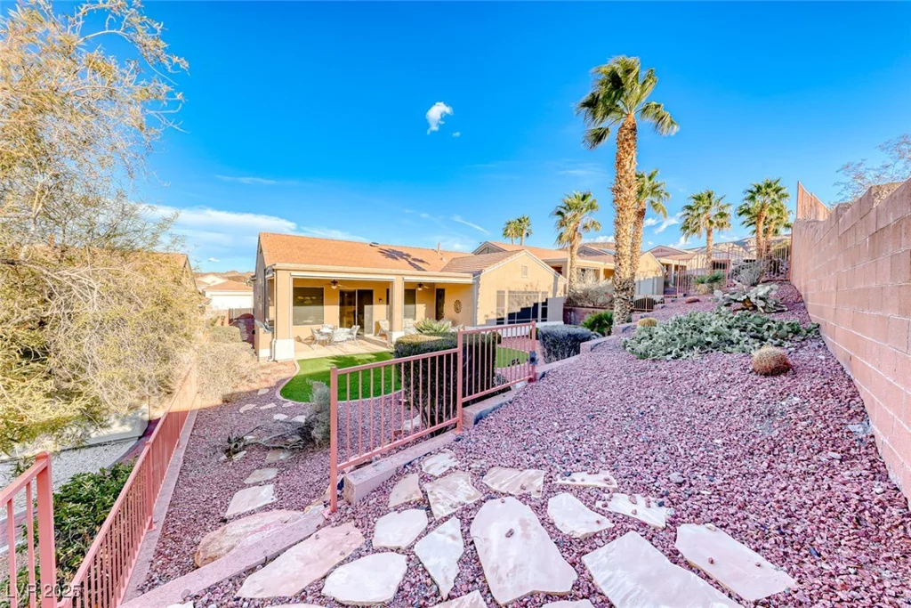 2069 King Mesa, Henderson, NV 89012