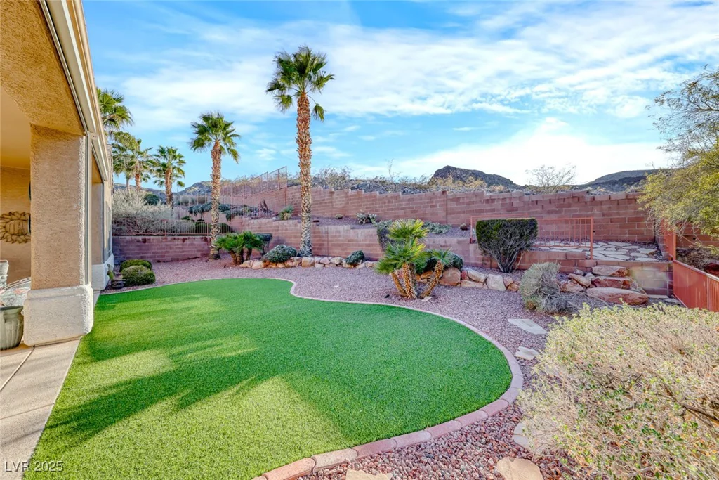 2069 King Mesa, Henderson, NV 89012