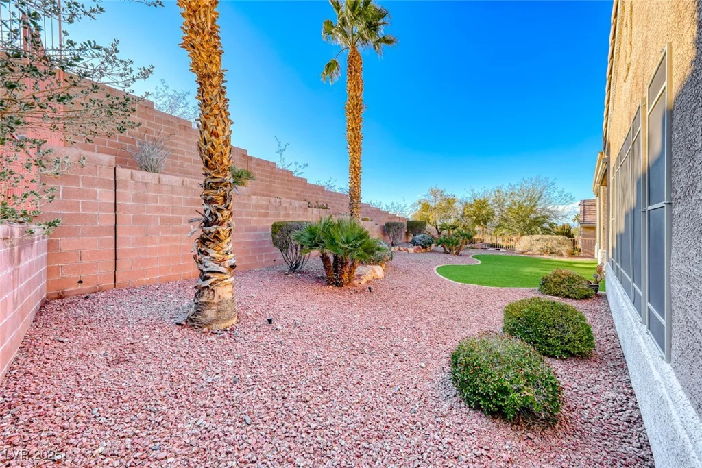 2069 King Mesa, Henderson, NV 89012