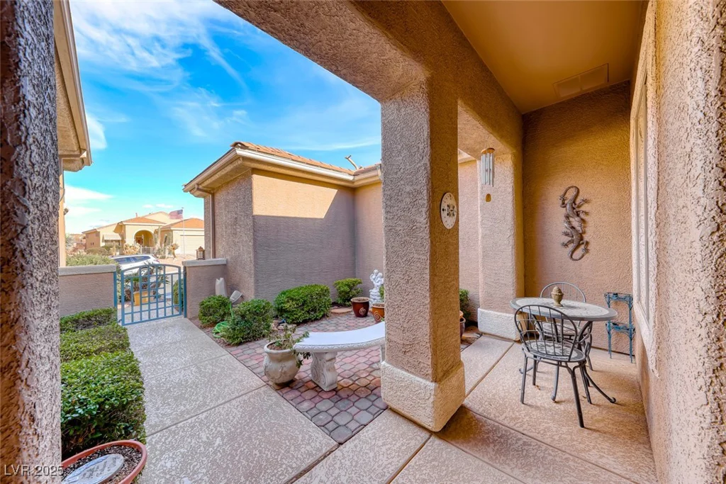 2069 King Mesa, Henderson, NV 89012