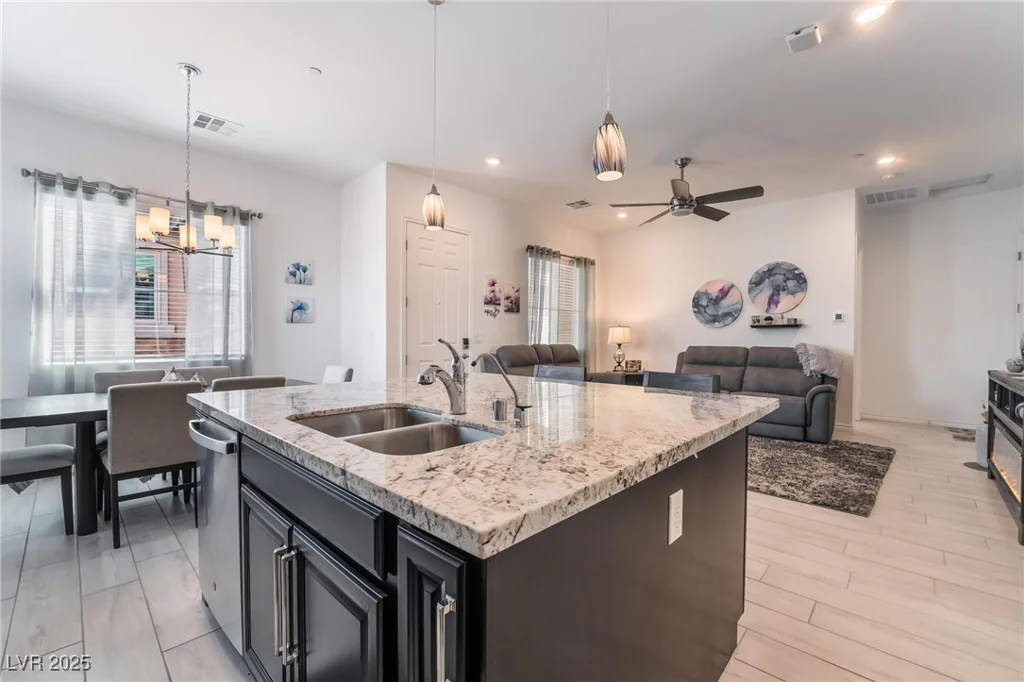 794 Sunny Sagebrush, Henderson, NV 89011