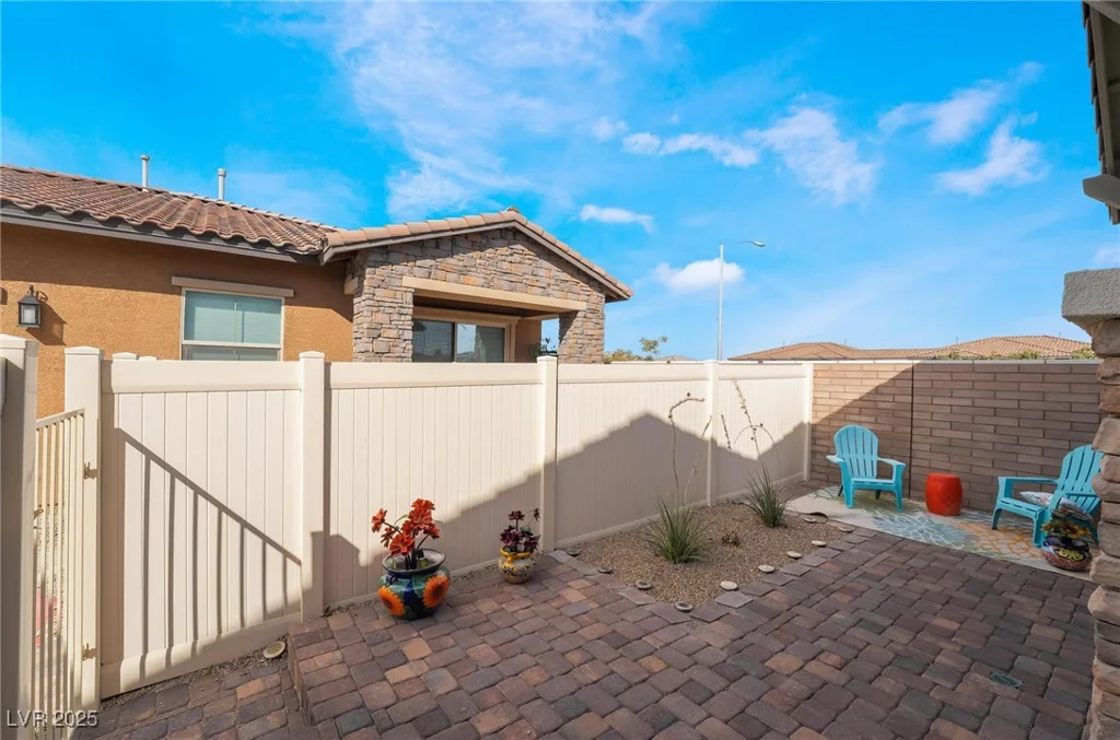 794 Sunny Sagebrush, Henderson, NV 89011