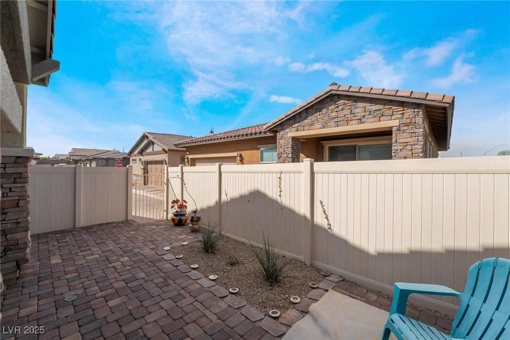 794 Sunny Sagebrush, Henderson, NV 89011