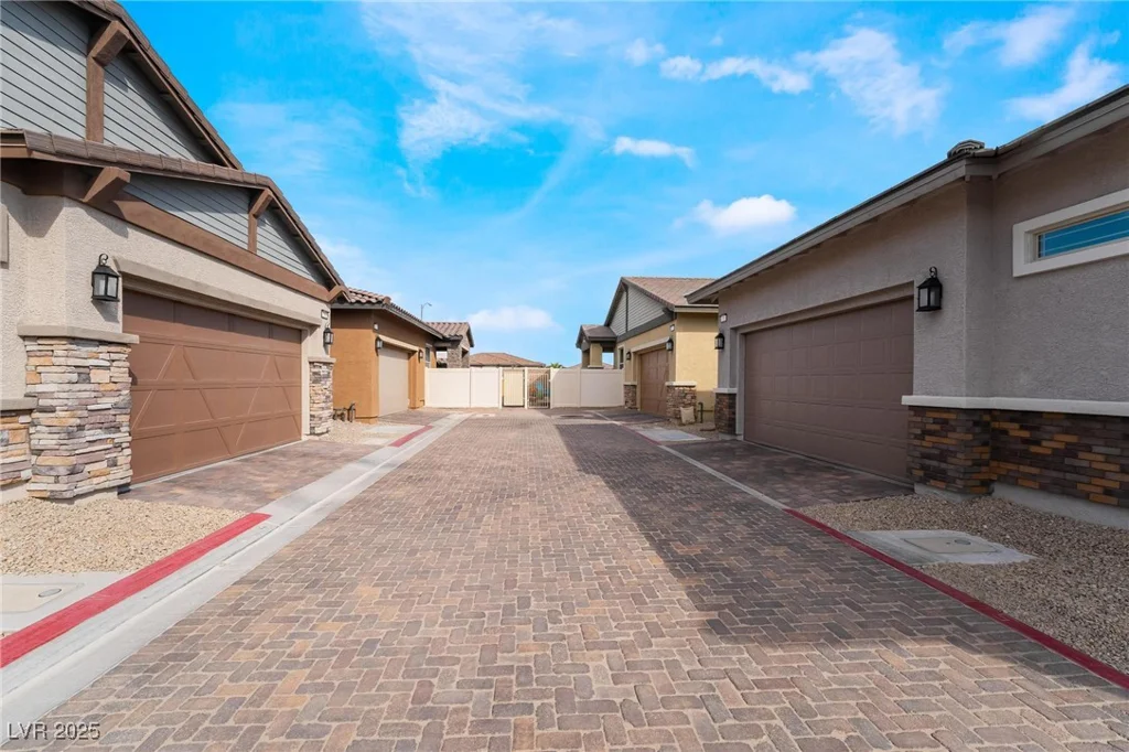 794 Sunny Sagebrush, Henderson, NV 89011