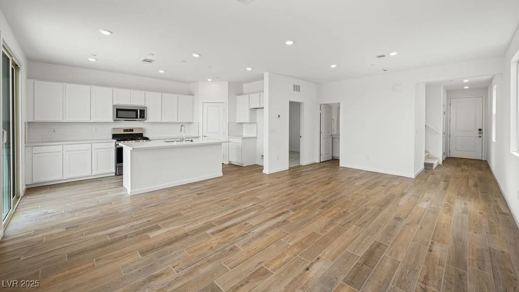 637 Water, Henderson, NV 89015