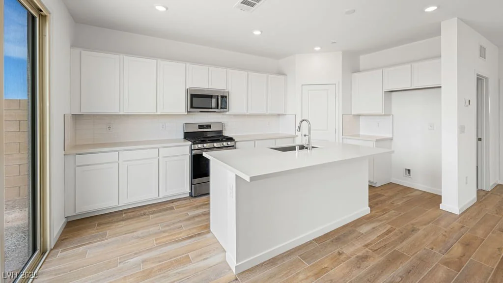 637 Water, Henderson, NV 89015