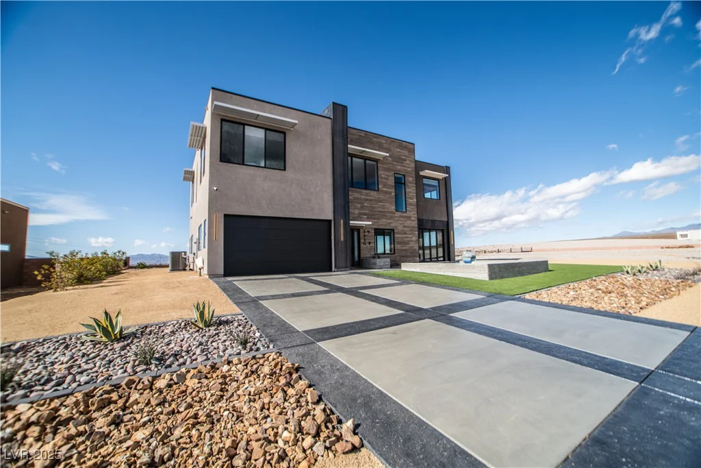 3530 Spring Mountain Blvd, Pahrump, NV 89048