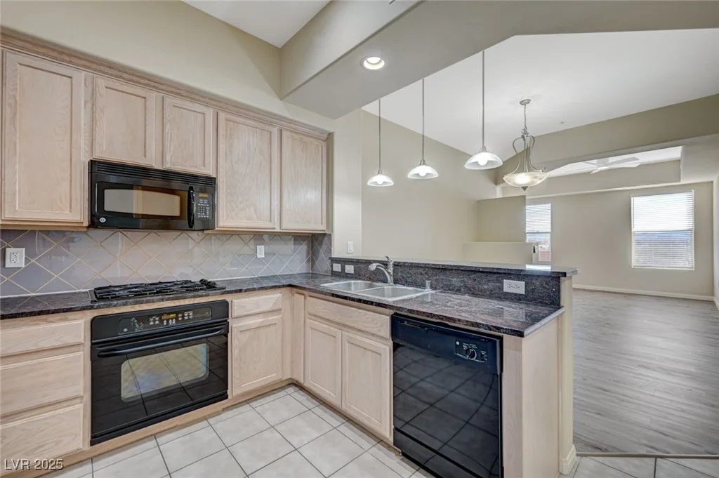 20 Serene, Las Vegas, NV 89123