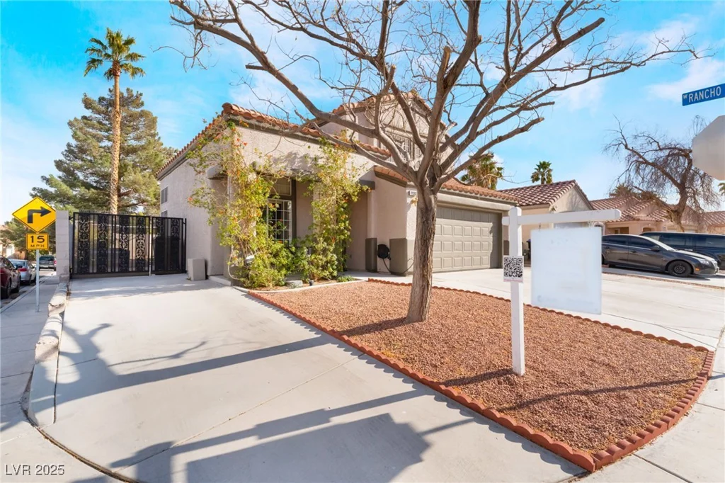 4938 Via Luis, North Las Vegas, NV 89031