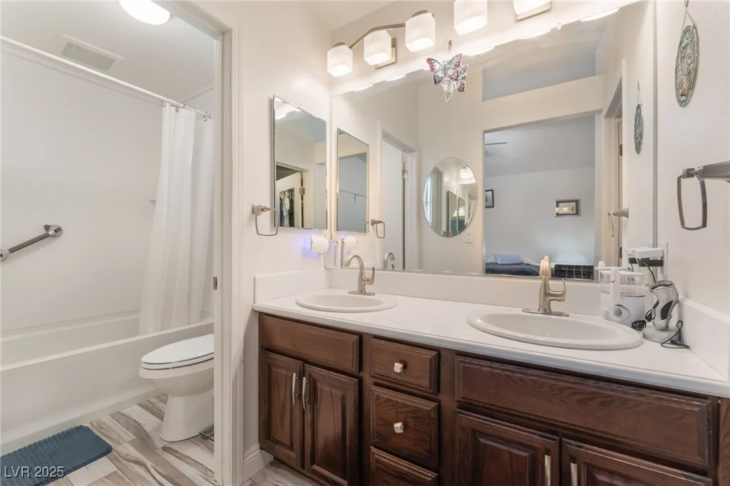 4938 Via Luis, North Las Vegas, NV 89031