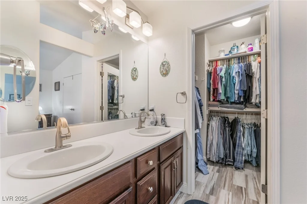 4938 Via Luis, North Las Vegas, NV 89031