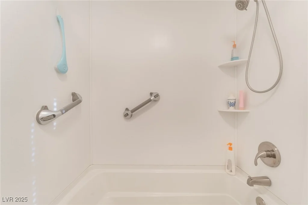 4938 Via Luis, North Las Vegas, NV 89031