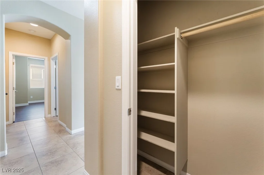 5648 Alitak Bay, North Las Vegas, NV 89081