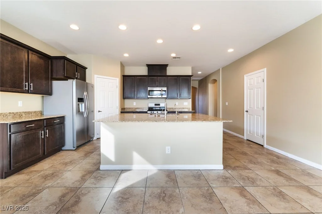 5648 Alitak Bay, North Las Vegas, NV 89081