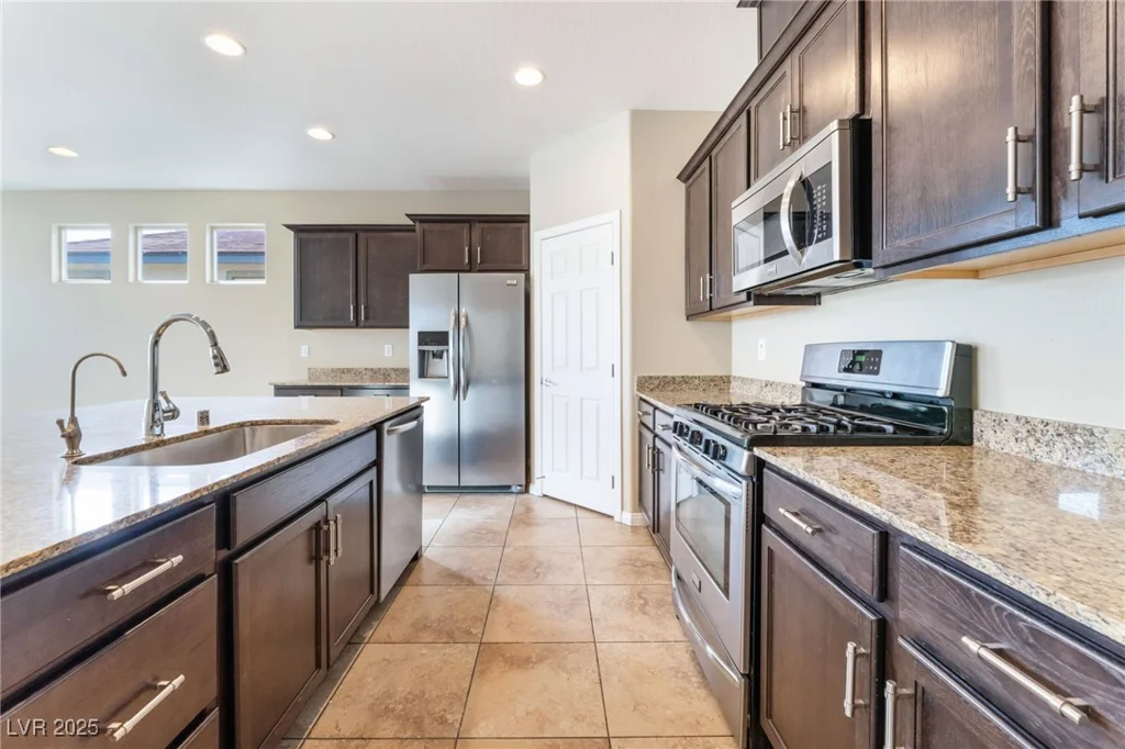 5648 Alitak Bay, North Las Vegas, NV 89081