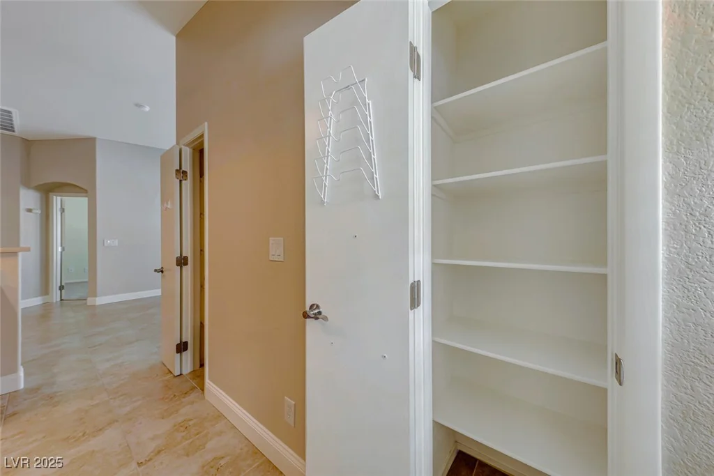 2589 Velez Valley, Henderson, NV 89002