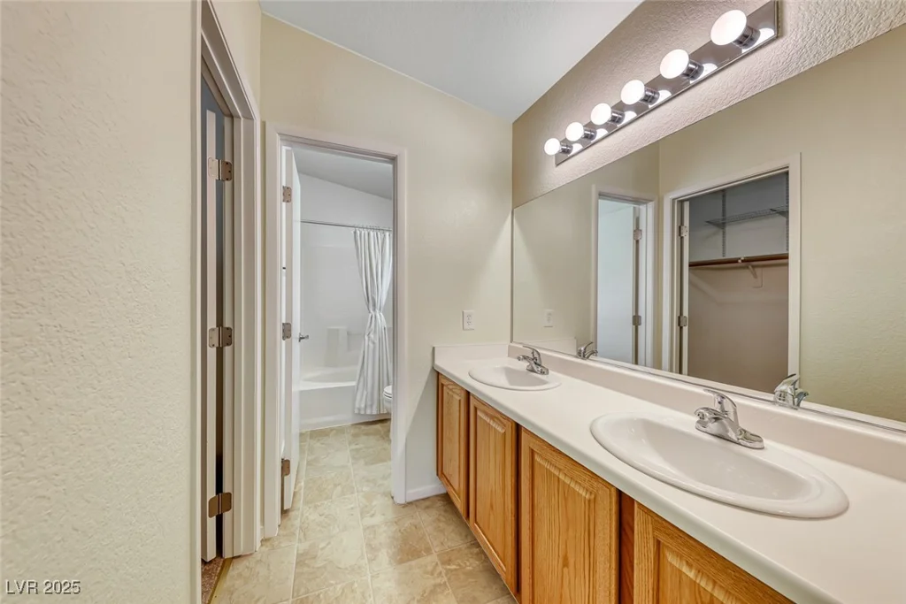 2589 Velez Valley, Henderson, NV 89002